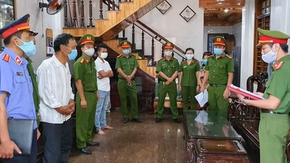 Khởi tố thêm 13 đối tượng trong vụ kê khống 353 ngôi mộ giả