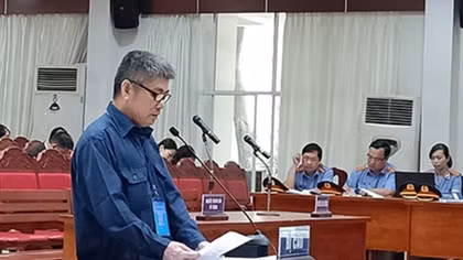 Giúp thanh toán tiền cho "trùm" tiêu thụ xăng lậu được trả công 2 tỷ đồng/tháng