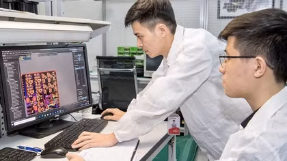 Chuyển đổi số - áp lực “sống còn” của nhiều doanh nghiệp