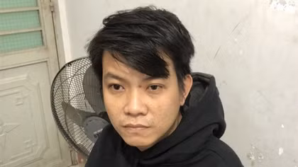 Vờ cho đi nhờ xe rồi giở trò đồi bại