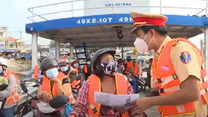 Công an TP Hồ Chí Minh đẩy mạnh tuyên truyền an toàn giao thông đường thủy