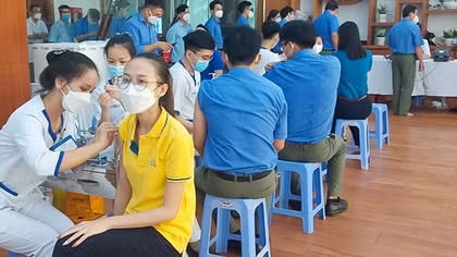 Dịch cúm gia tăng, nhiều nơi “cháy” vaccine!