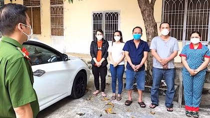 Trùm đường dây số đề nhảy lầu để trốn