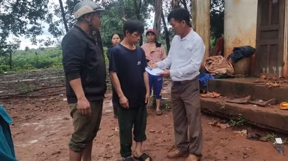 Trú mưa trong chòi rẫy, 2 người bị sét đánh tử vong