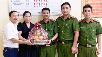Phó trưởng Công an phường dũng cảm cứu người dân bị đuối nước