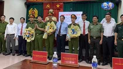 Khen thưởng đột xuất các đơn vị phá án nhanh vụ cướp ngân hàng