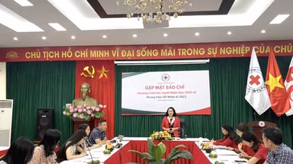 Phấn đấu không có người nghèo nào không nhận được quà Tết