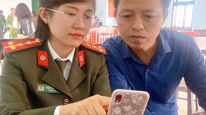 Công an Thừa Thiên-Huế cấp hộ chiếu qua ứng dụng VNEID