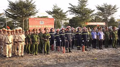 Công an tỉnh Thái Bình diễn tập thực binh