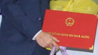 Công nhận 405 ứng viên đạt chuẩn chức danh Giáo sư, Phó Giáo sư năm 2021