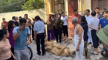 Khởi tố tội giết người vụ 3 con gái mang xăng đốt nhà mẹ đẻ