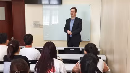 “Nở rộ” các chương trình liên kết đào tạo với nước ngoài