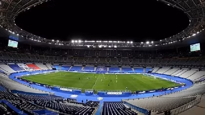 UEFA chuyển địa điểm trận chung kết Champions league từ Nga sang Pháp