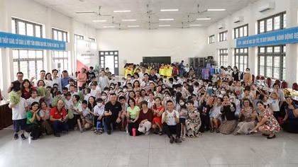 Tổ chức chương trình Vui Tết Trung thu cho hơn 1.000 em nhỏ