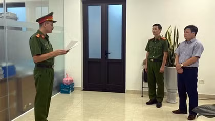 Phó Trưởng phòng Tài nguyên bị khởi tố vì gian lận trong làm hạ tầng