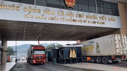 Tạm dừng toàn bộ hoạt động xuất, nhập khẩu qua cửa khẩu quốc tế số II Kim Thành