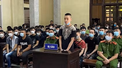 Xét xử 48 bị cáo trong vụ hỗn chiến kinh hoàng trên đường phố Hà Nội