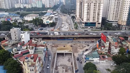 Cận cảnh hầm chui Lê Văn Lương trước ngày thông xe