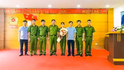 Khen thưởng đột xuất Cơ quan CSĐT Công an huyện Bắc Hà