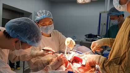 Cấp cứu tối khẩn, cứu sống bệnh nhân bị vết thương tim nguy hiểm