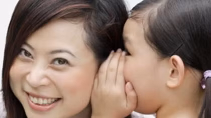 Đi hỏi già, về nhà hỏi trẻ