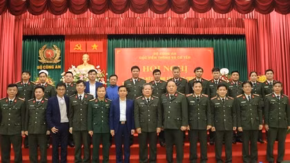 Bảo đảm thông tin liên lạc, cơ yếu