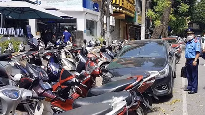 Hơn 400 bãi trông giữ xe vi phạm bị xử lý
