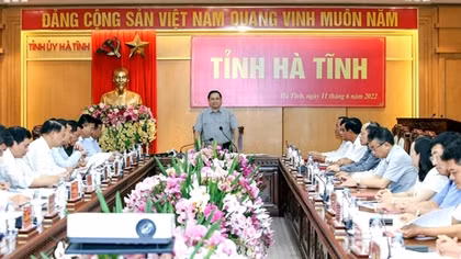Thủ tướng: Hà Tĩnh là tỉnh có nhiều tiềm năng, điều kiện không nơi nào có được.