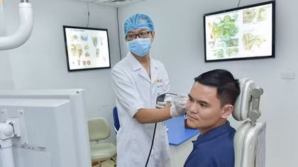 Vừa hút thuốc lá, vừa uống rượu nguy cơ mắc ung thư hạ họng - thanh quản cao gấp 3 lần