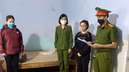Dùng "sổ đỏ" giả để lừa bán đất của người thân