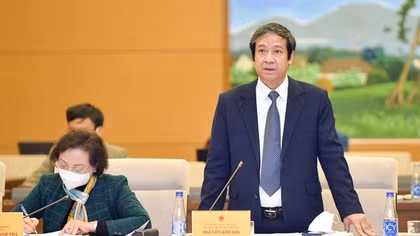 Học sinh trở lại trường là tình thế bắt buộc phải thích ứng