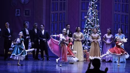 Vở ballet “Kẹp hạt dẻ” trở lại với khán giả