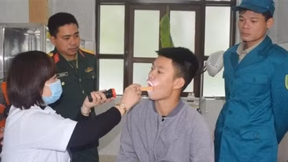 8 thanh niên bị phạt 88 triệu đồng vì không chấp hành lệnh gọi khám sức khỏe nghĩa vụ quân sự