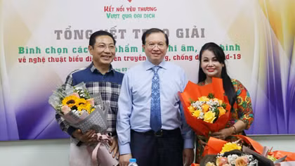 Làm nghệ thuật là cách để cống hiến cho cộng đồng