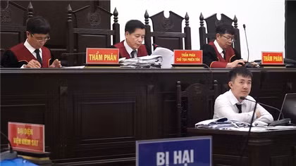 Phúc thẩm vụ kiện Chủ tịch tỉnh Khánh Hòa từ chối cung cấp thông tin