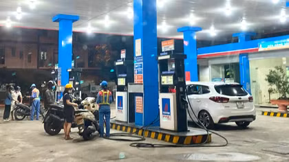 Đà Nẵng bác tin nhiều cây xăng “găm hàng” không bán ra cho khách