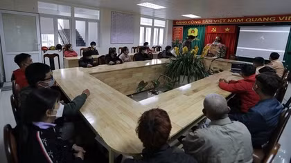 Trình chiếu cảnh "bốc đầu", nẹt pô để phụ huynh phối hợp giáo dục