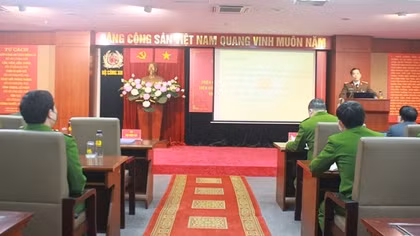 Nâng cao thủ tục hành chính trong lực lượng Cảnh sát PCCC và CNCH