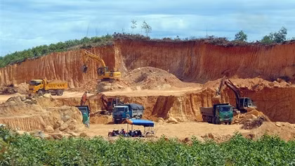 Không hoàn thiện hồ sơ đóng cửa mỏ, một doanh nghiệp bị phạt 140 triệu đồng