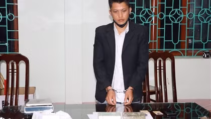 Em nhờ anh trai ship 2 bánh heroin