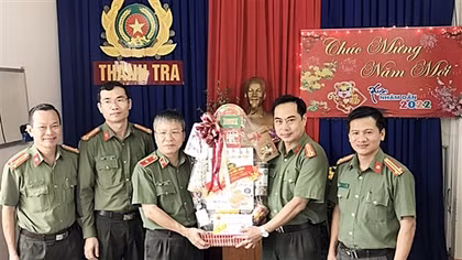 Thầm lặng góp phần xây dựng lực lượng trong sạch, vững mạnh