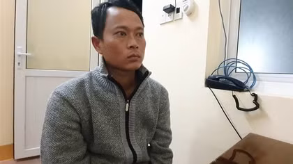 Giở trò đồi bại với em gái cùng mẹ khác cha