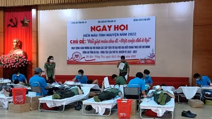 Cán bộ chiến sĩ Công an tỉnh Bà Rịa-Vũng Tàu hiến máu tình nguyện
