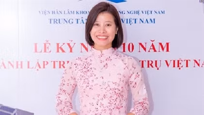 "Là phụ nữ, tôi đam mê học cách làm vệ tinh"