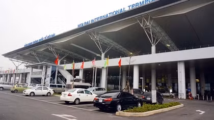 Xử phạt 112 trường hợp vi phạm TTATGT tại sân bay Nội Bài trong quý I