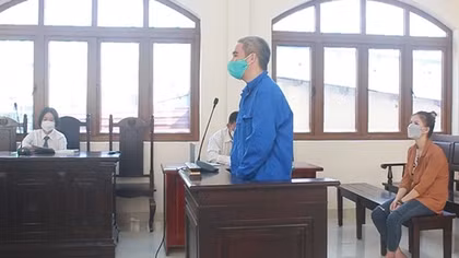 Lừa tiền nhà băng, cán bộ ngân hàng lĩnh 12 năm tù