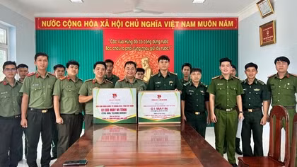 Sôi nổi hành trình nghĩa tình biên giới của Tuổi trẻ Công an TP Hồ Chí Minh