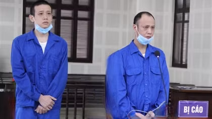 Doanh nhân người Trung Quốc mất gần 1,3 tỷ đồng vì "nuôi ong tay áo"