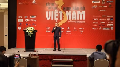 1.700 xe ô tô xếp hình bản đồ Việt Nam để xác lập kỷ lục