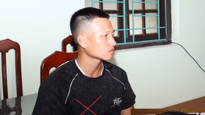 Giấu ma túy kèm lựu đạn